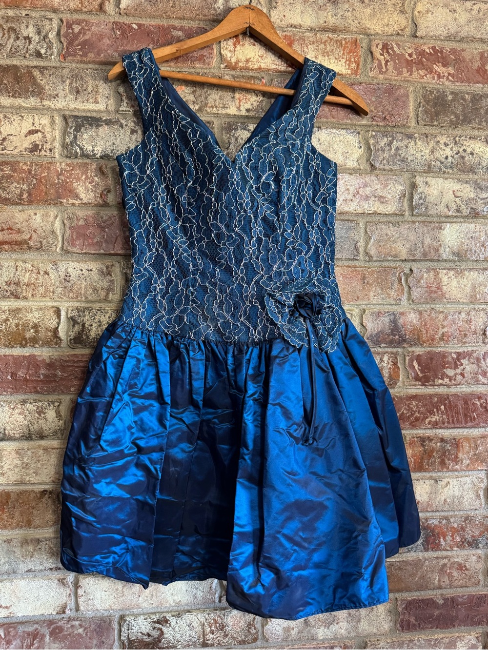 Deadstock 1980’s Alfred Angelo party dress